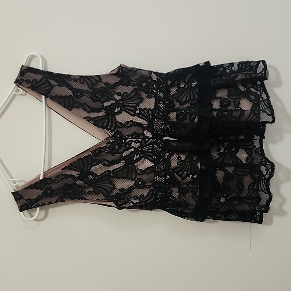 Lace Ruffle Peplum Top - Picture 3 of 7